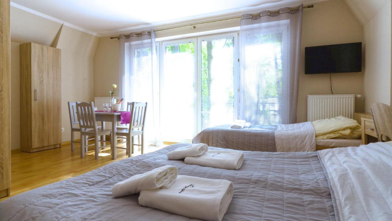 Lc Pokoje & Apartamenty Pobierowo Exterior foto