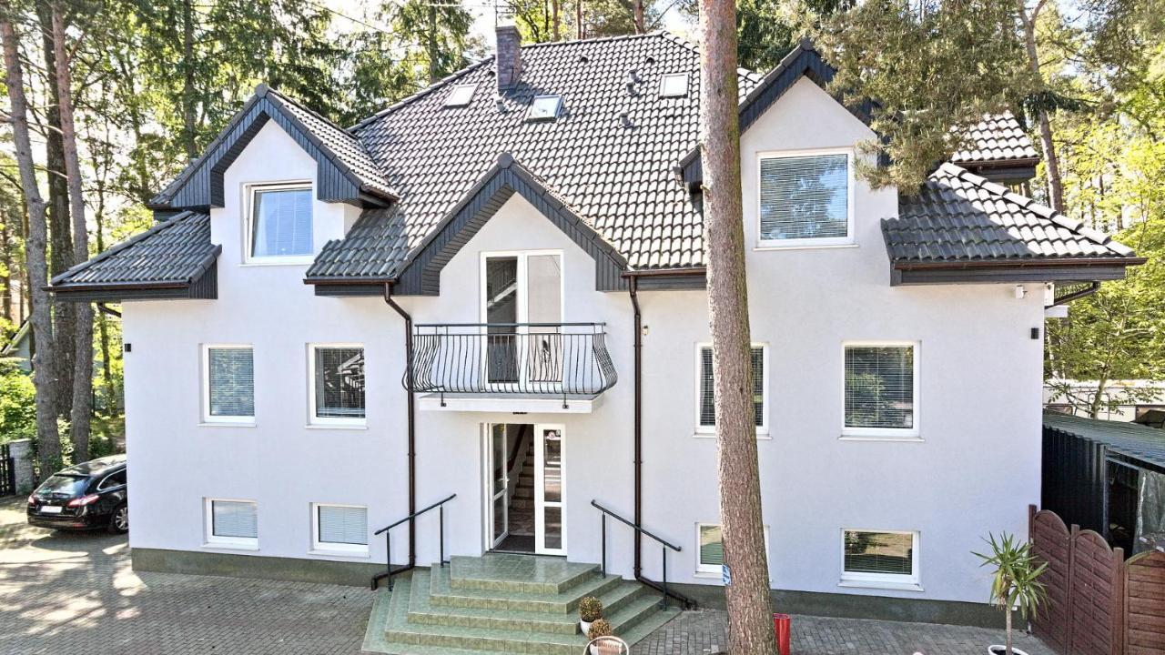 Lc Pokoje & Apartamenty Pobierowo Exterior foto