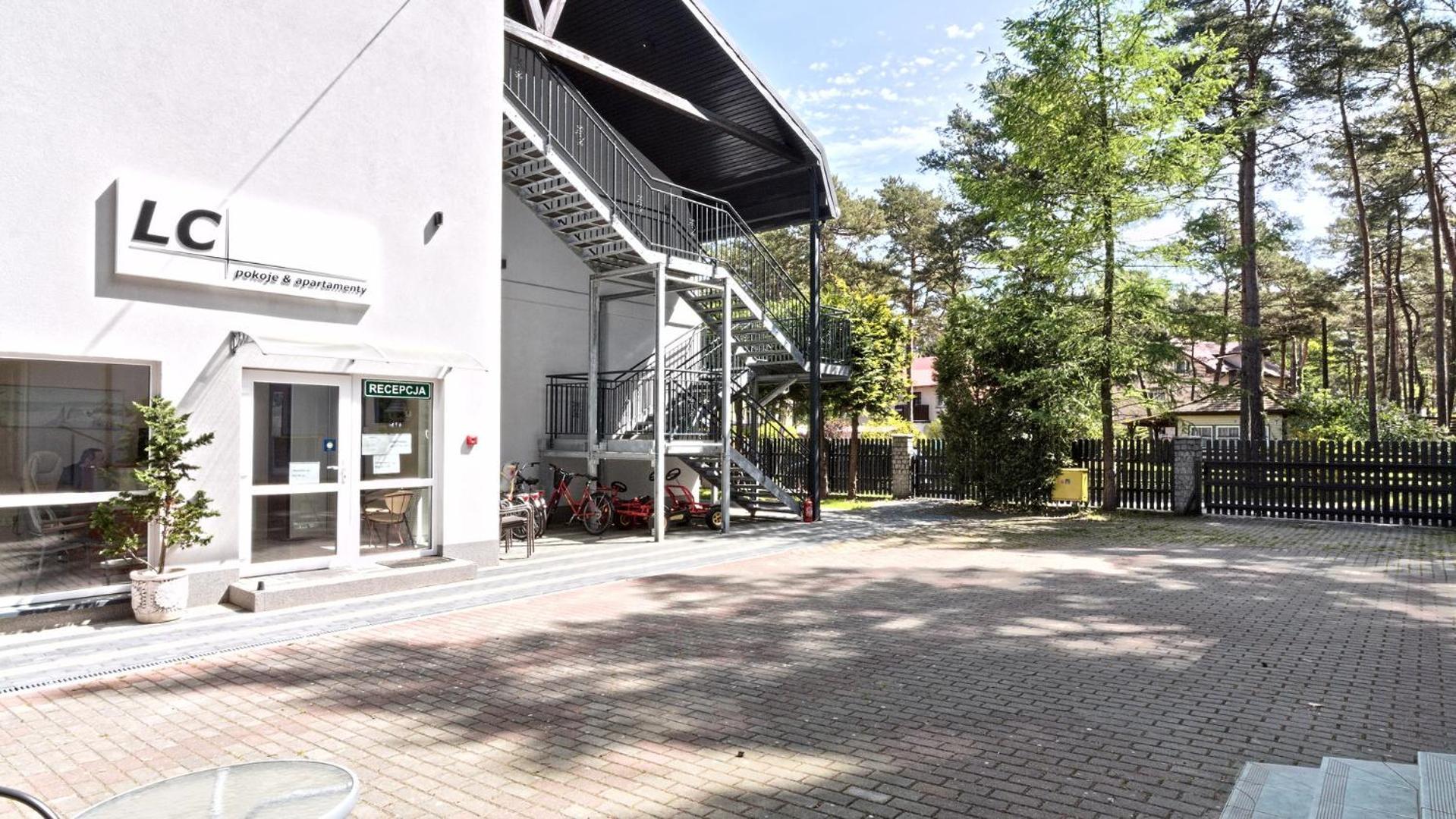 Lc Pokoje & Apartamenty Pobierowo Exterior foto