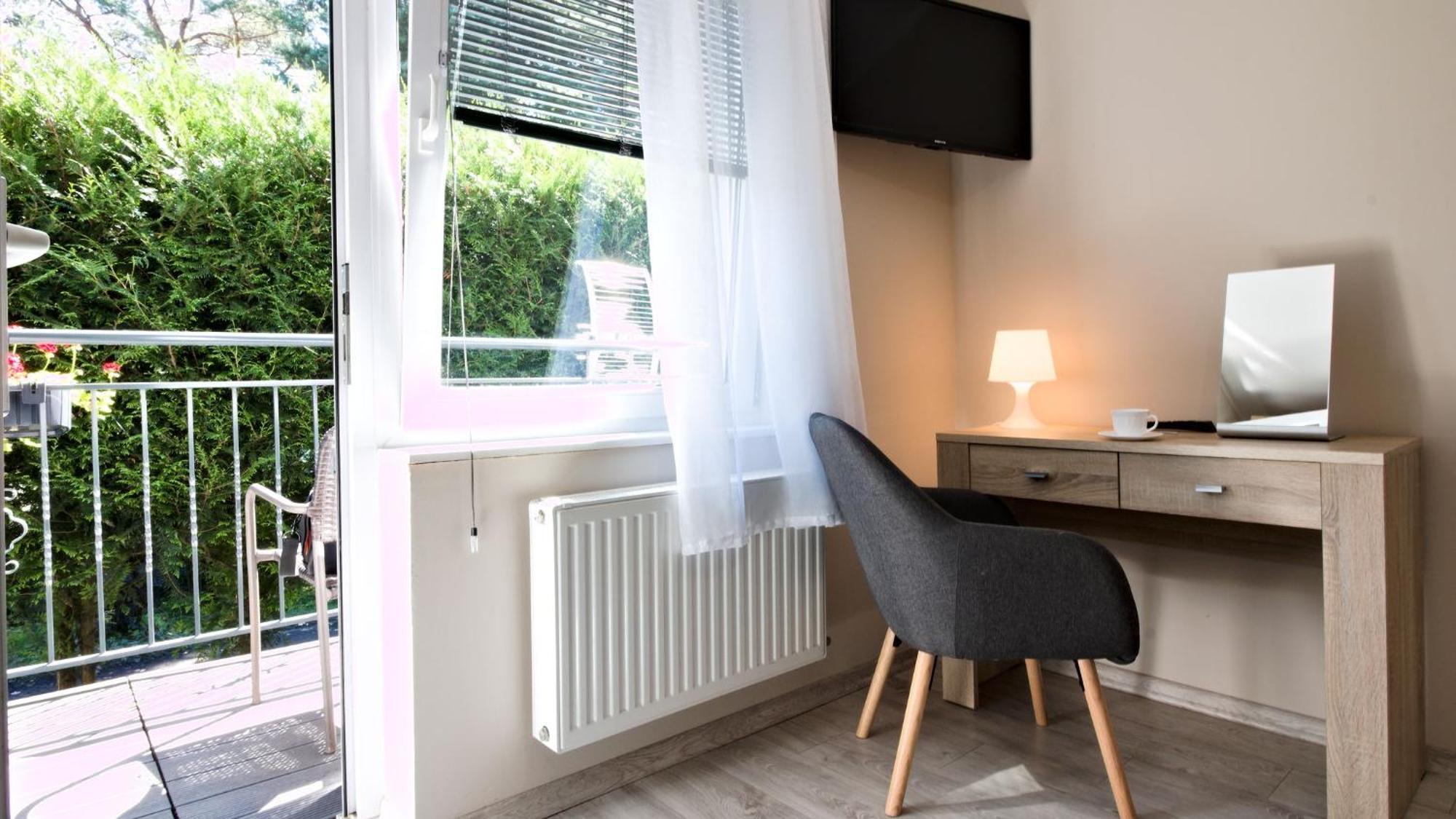 Lc Pokoje & Apartamenty Pobierowo Exterior foto