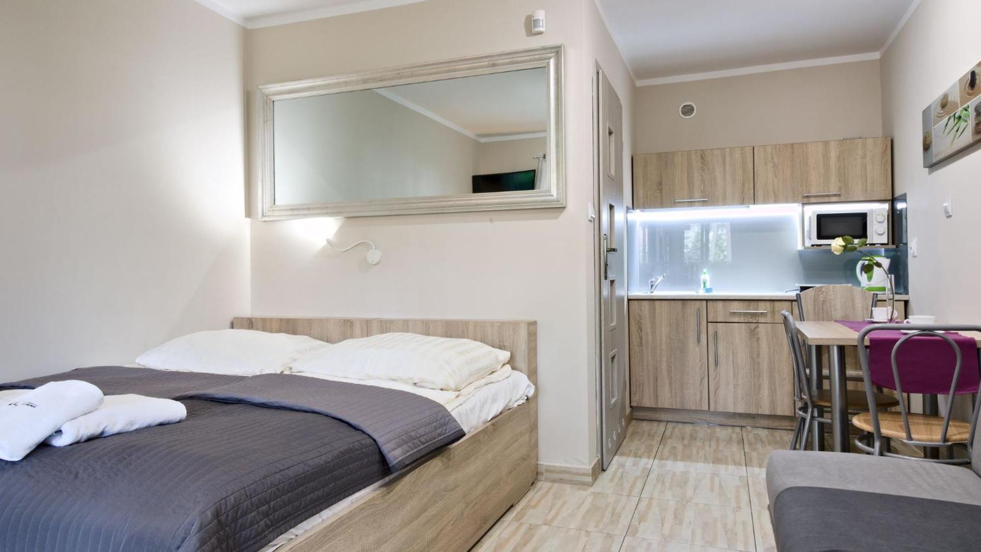 Lc Pokoje & Apartamenty Pobierowo Exterior foto