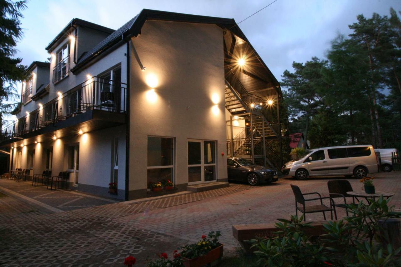 Lc Pokoje & Apartamenty Pobierowo Exterior foto